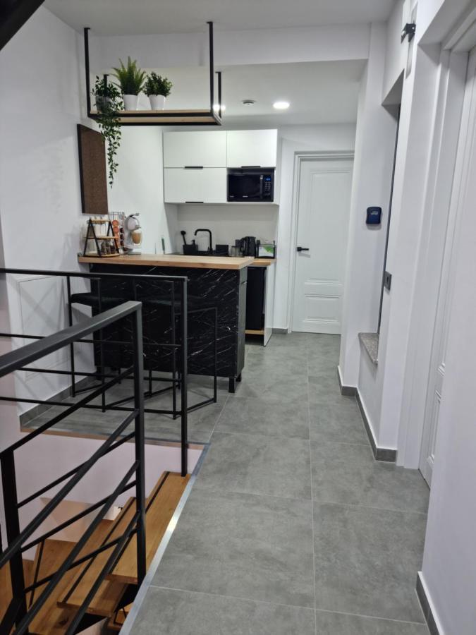 Casa Chiper - Apartament Etaj 1 Brașov Exterior foto